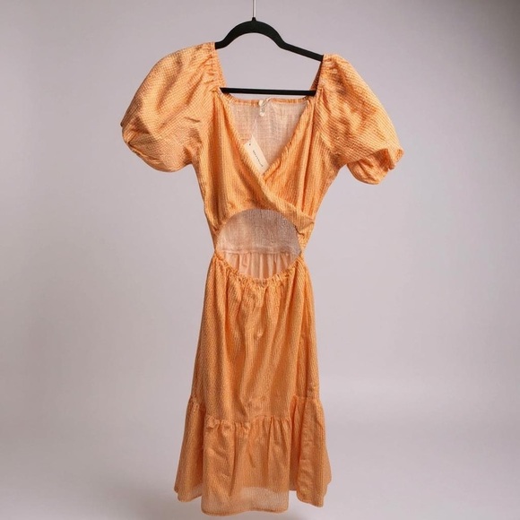 Orange Plunge Neck Puff Sleeve Backless Dress - Picture 1 of 3